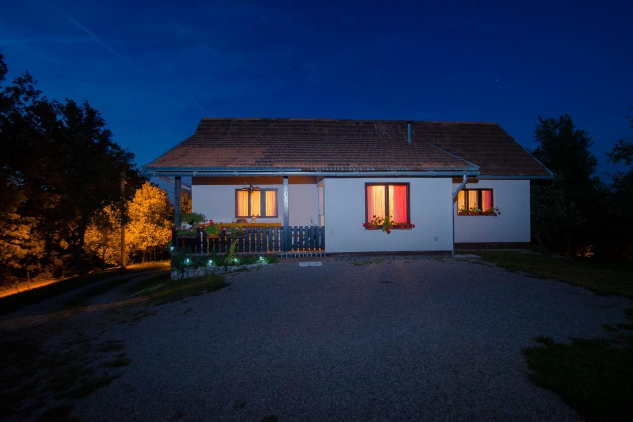 Holiday Home Radocaj Slunj Ngoại thất bức ảnh
